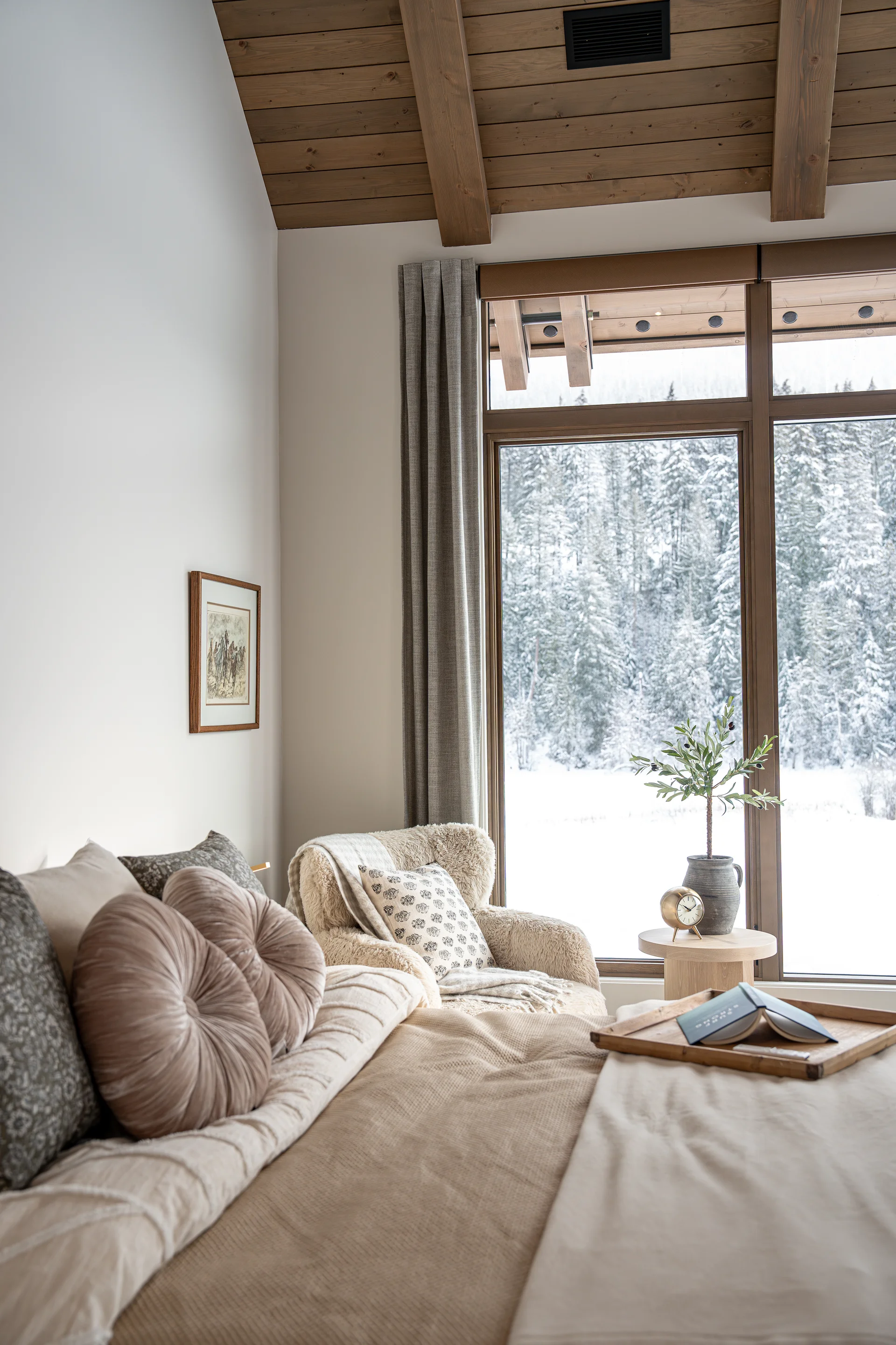 Mountain Lake - bedrooms-ensuites, primary-suite, bedroom