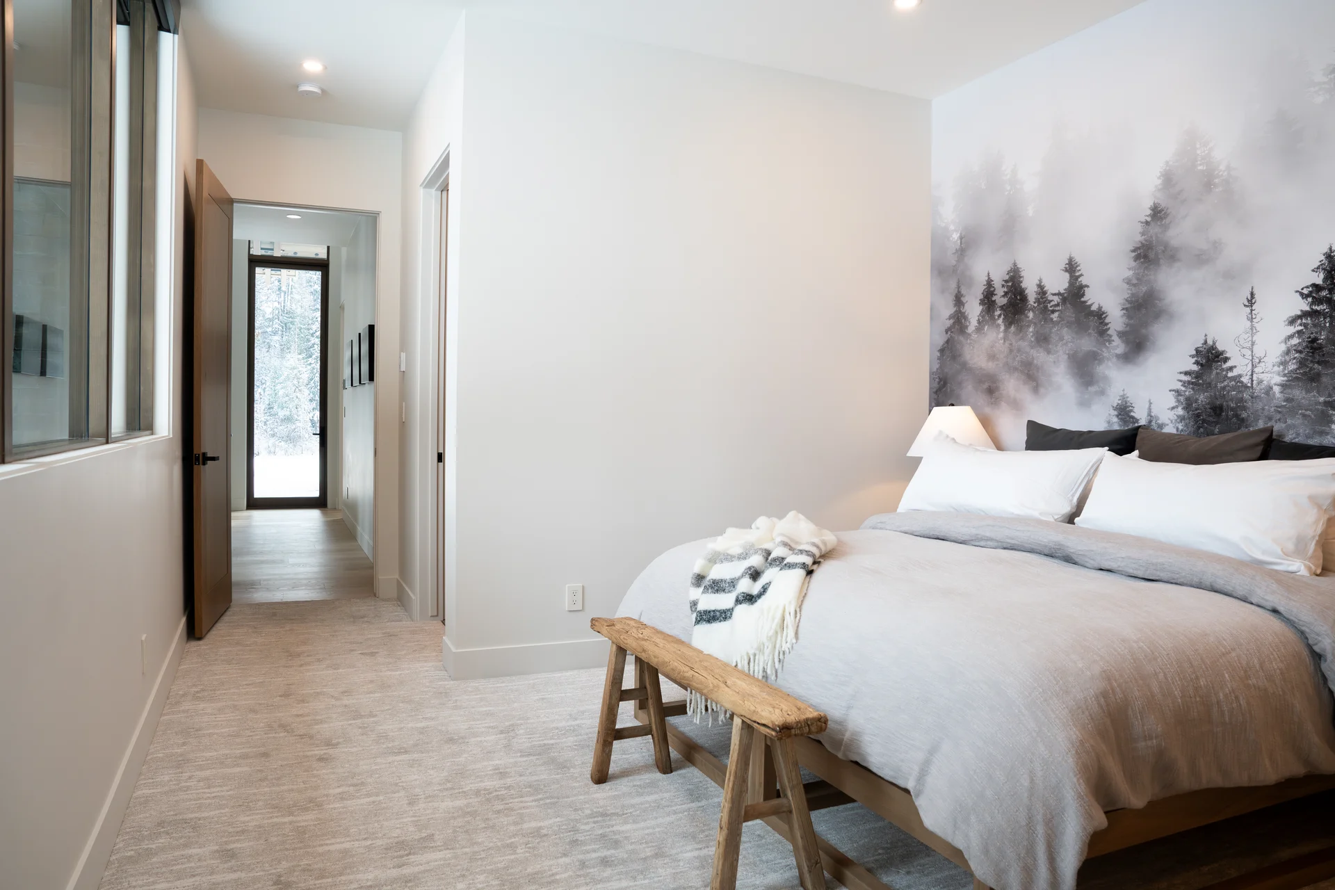 Guest Suite bed and hallway