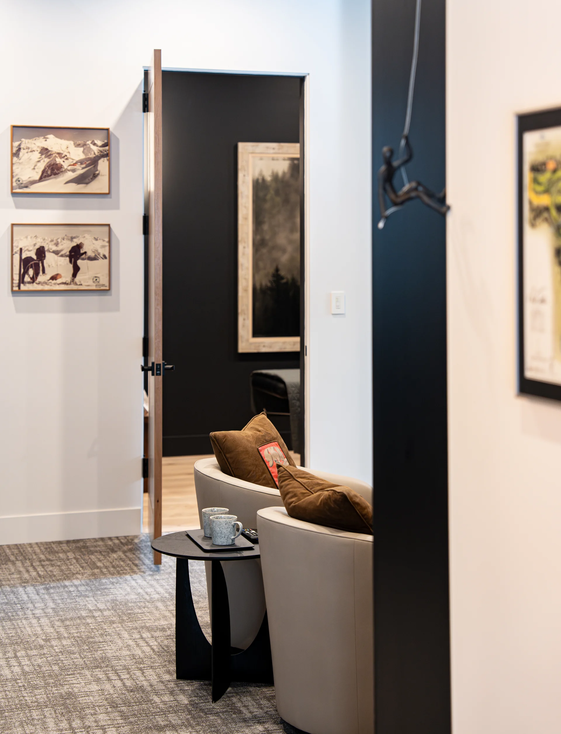 Mountain Lake - boot-room, boot-room-health, massage-room