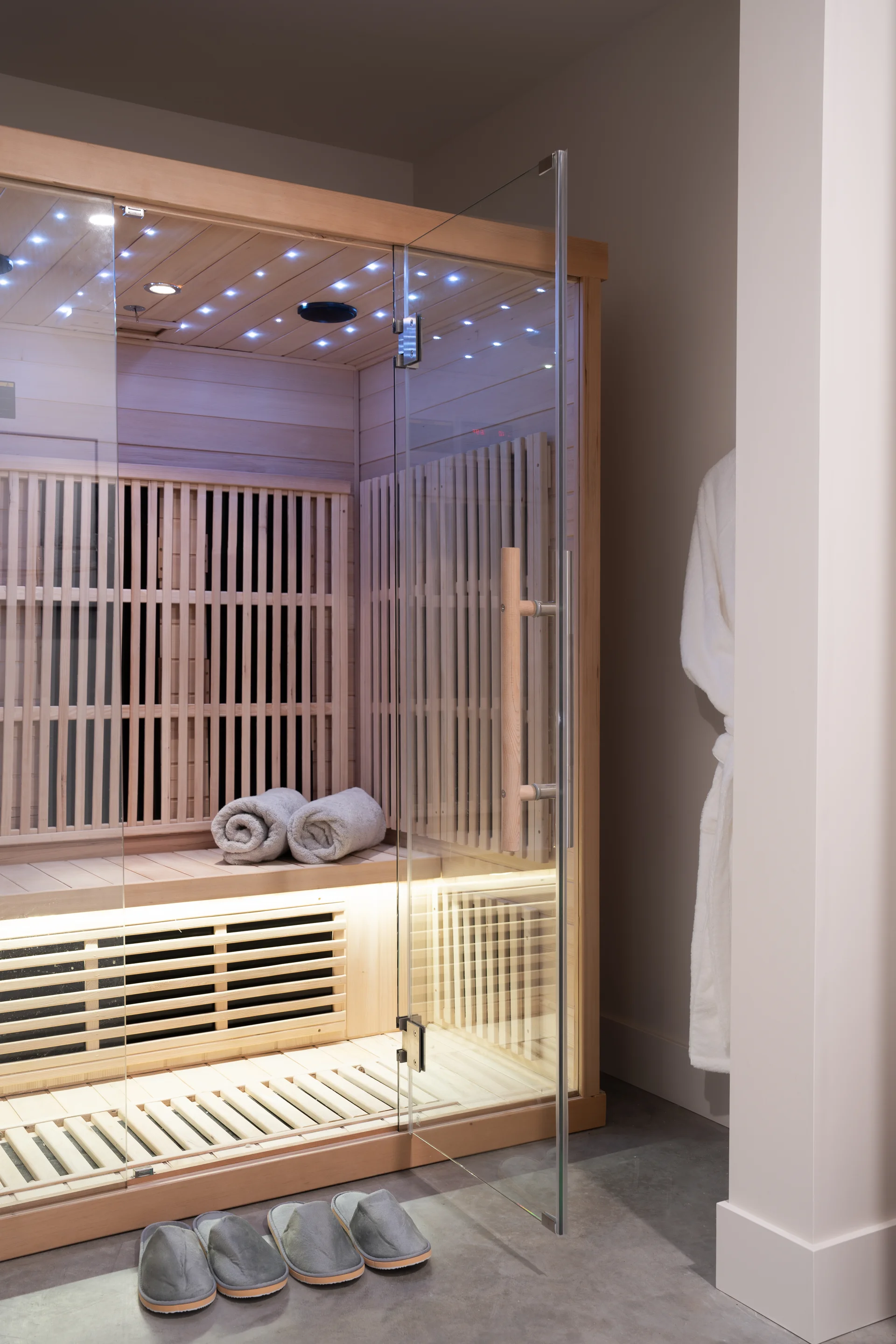 Mountain Lake - boot-room, boot-room-health, steam-room-sauna