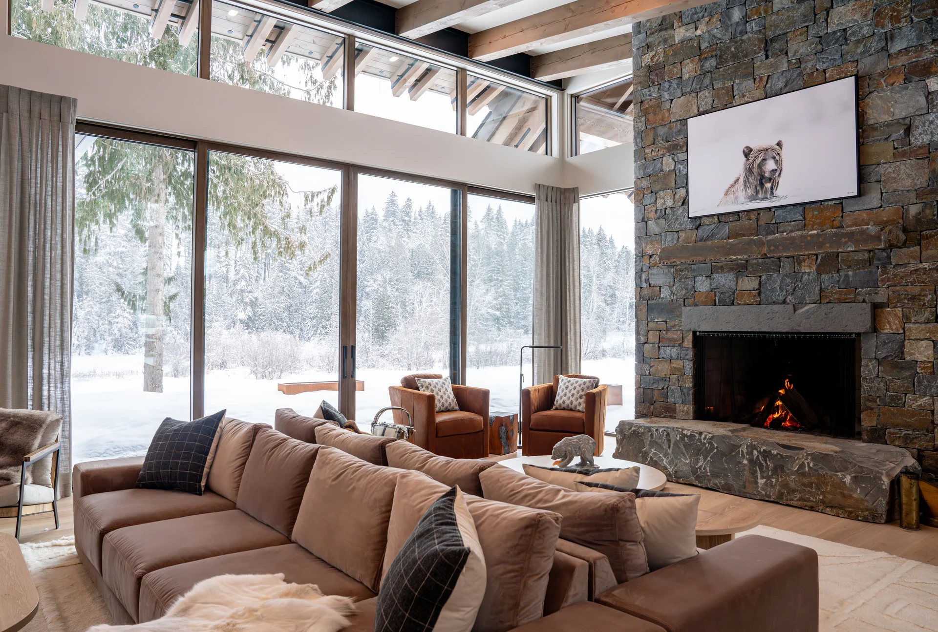 Mountain Lake Great Room connection