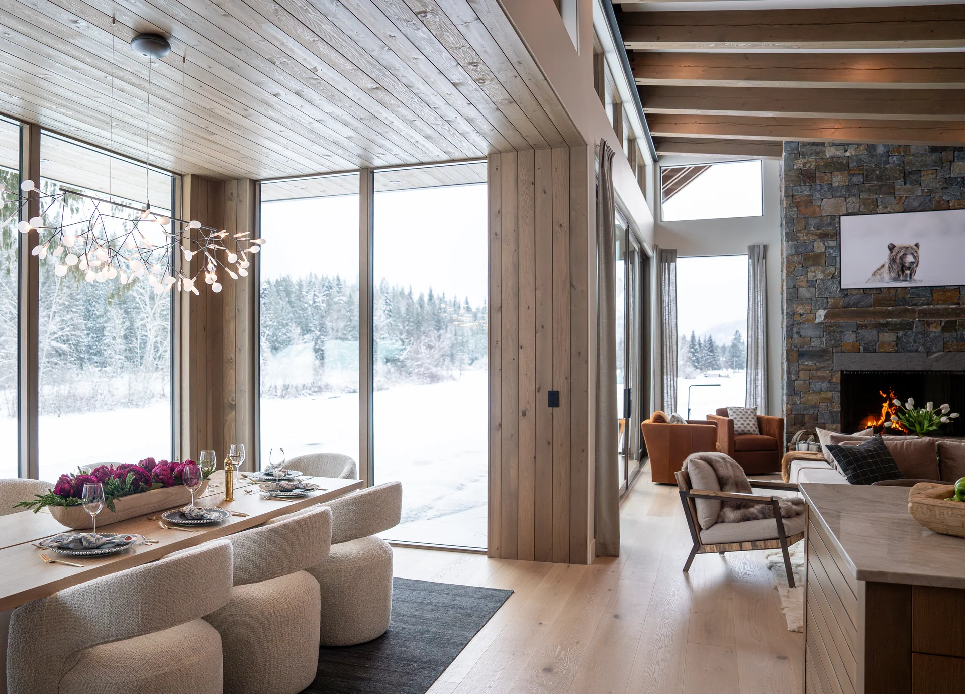 Mountain Lake - dining-kitchen, dining-area, super-wide