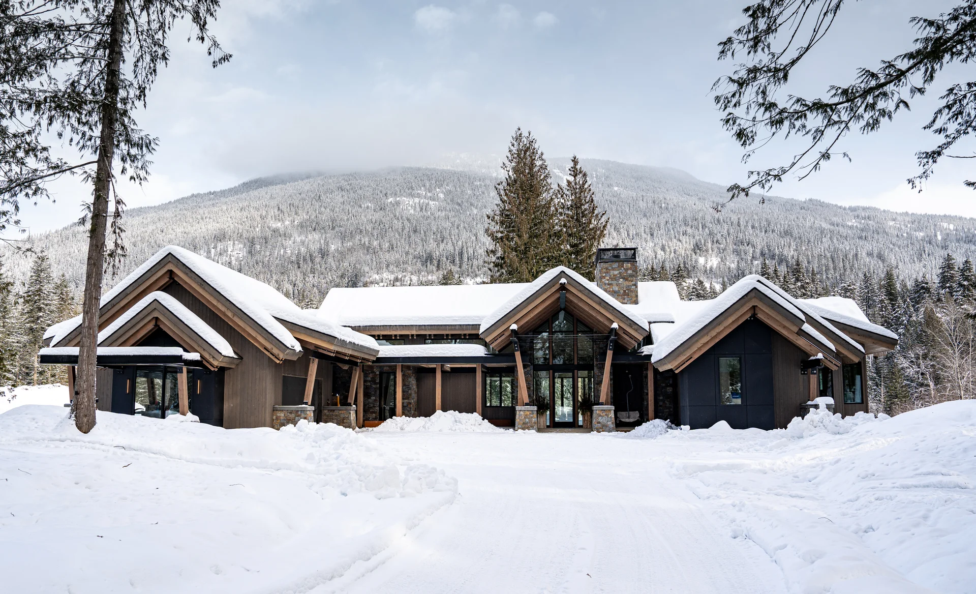 Mountain Lake - front-wide, the-building, the-building-exterior