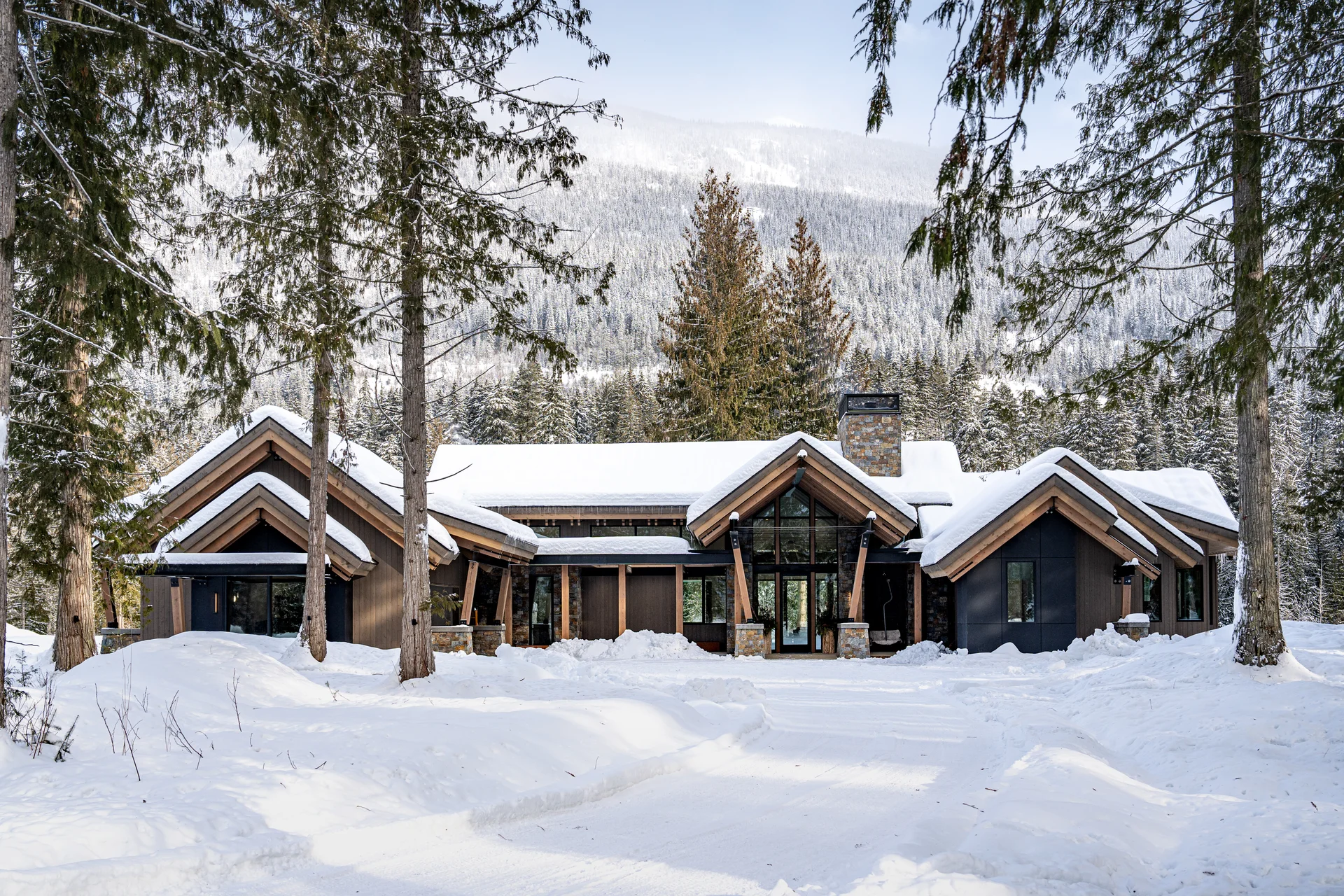 Mountain Lake - front-wide, the-building, the-building-exterior